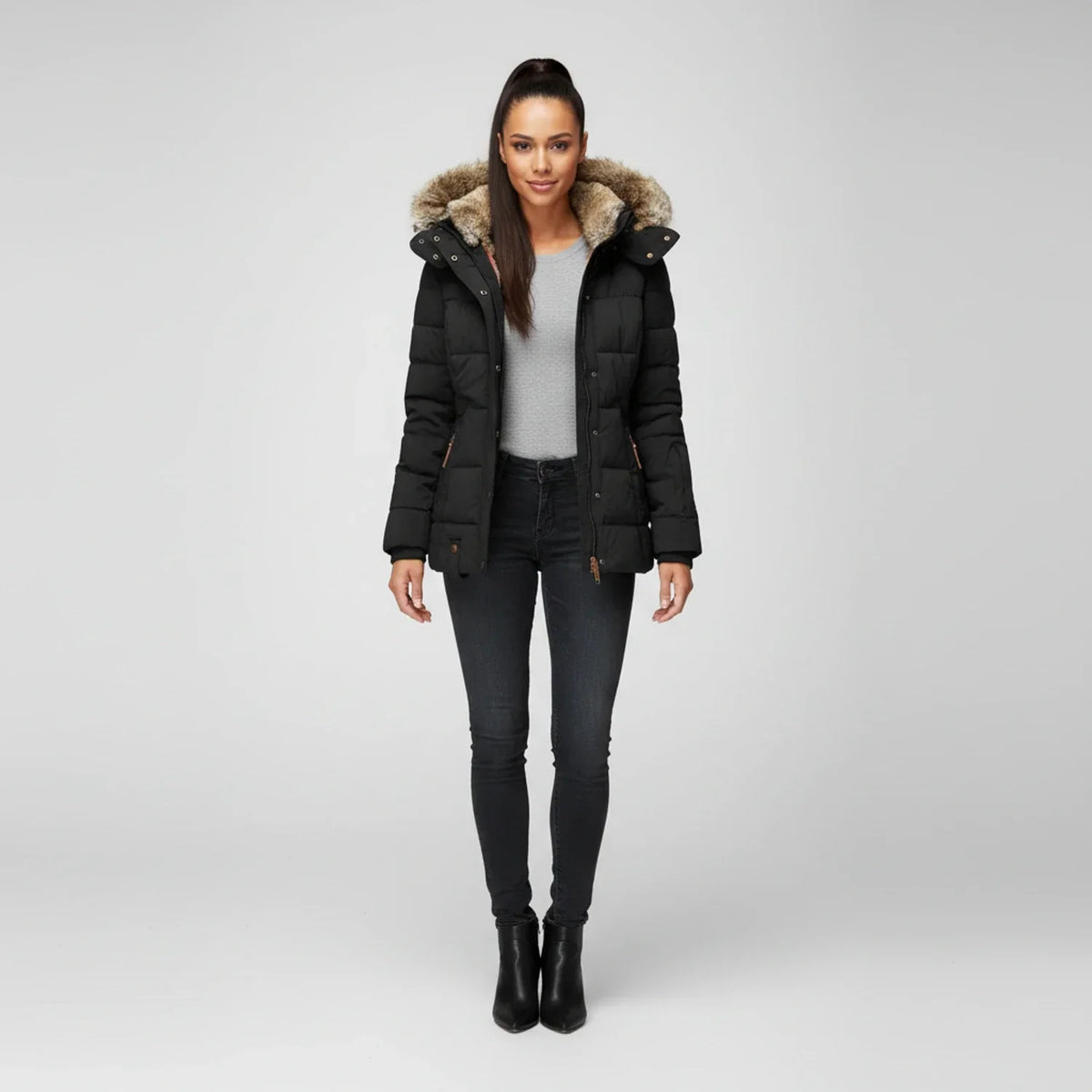 Women's Hooded Quilted Puffer Jacket with Faux Fur Trim